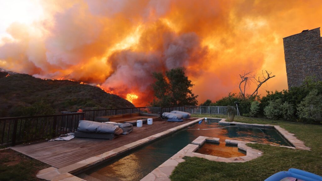 Freak Los Angeles Wind Storm Sparks Fires in Pacific Palisades